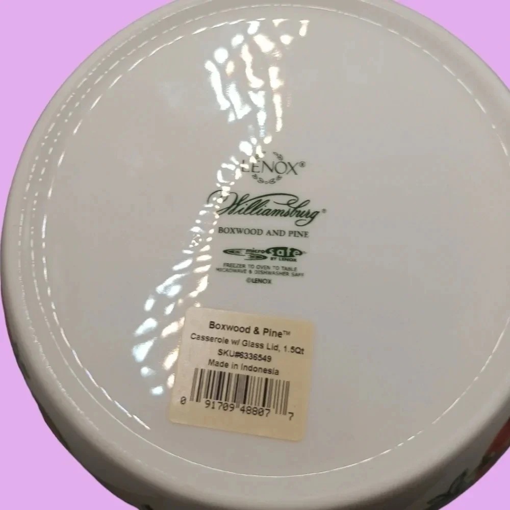 Lenox williamsburg boxwood& pine 1.5 qt round casserole